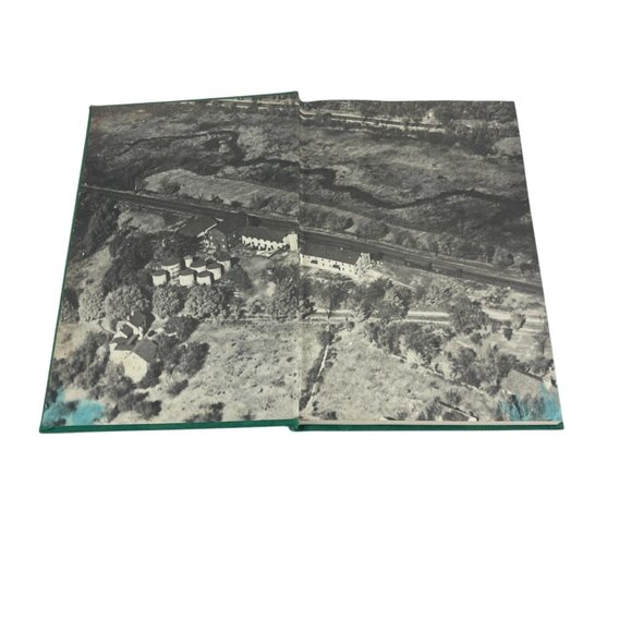 It All Began With An Apple Second Edition History Book - Picture 7 of 16